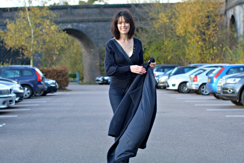 Maje dark navy coat | French Connection navy belted cardigan | Whistles super skinny stretch dark enim jeans | Chanel CC black toe ballet flats | Anya Hindmarch cross body bag