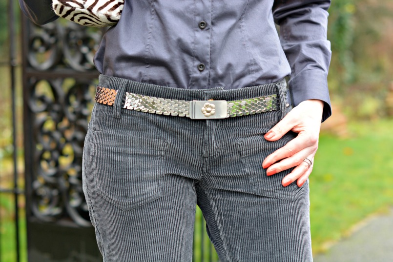 gucci jeans and vintage belt