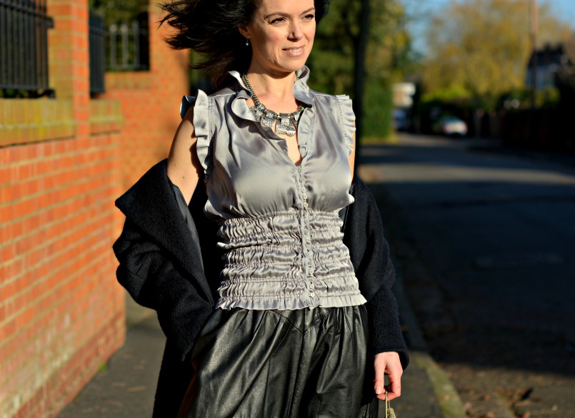 Zara silver ruched sleeveles top | Vintage full black leather midi skirt | Retro silver statement necklace | Maje midnight blue wool coat | 1930s Vintage beaded velvet bag