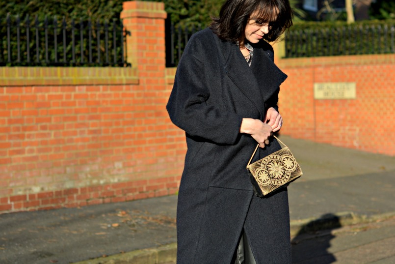 Zara silver ruched sleeveles top | Vintage full black leather midi skirt | Retro silver statement necklace | Maje midnight blue wool coat | 1930s Vintage beaded velvet bag | Gianvito Rossi plexi grey suede pumps