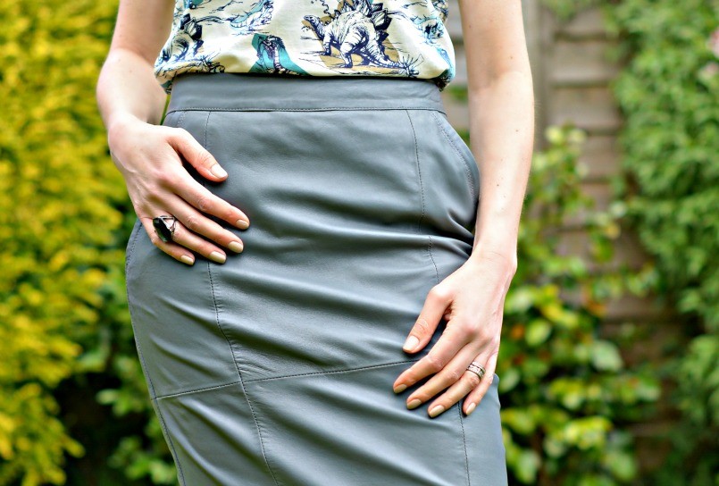 opi nail varnish | grey leather pencil skirt