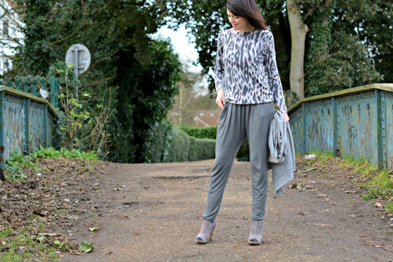 purple & grey leopard print jumper over grey jumpsuit | sandals with socks