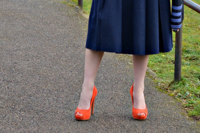 Whistles orange platform pumps