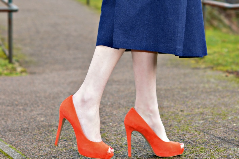 Whistles orange platform pumps