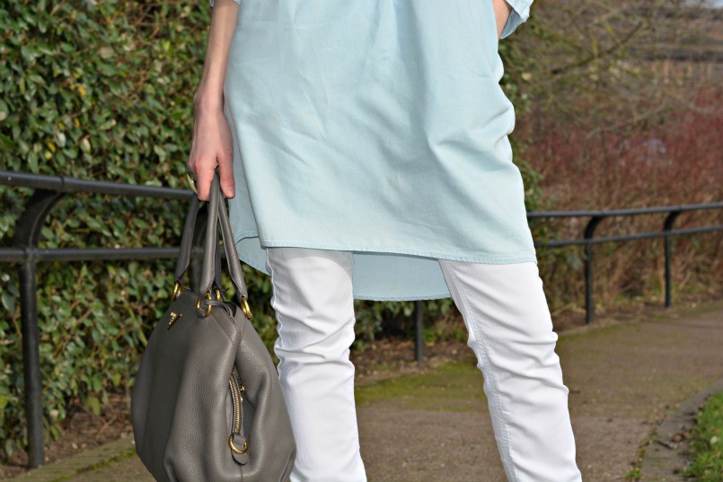 whistles chambray dresThe White Company white jeans | Prada bag