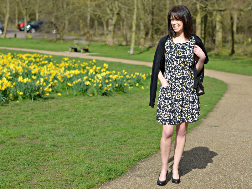 spring yellow animal print dress | chanel 2.55 mini | lanvin ballet wedge heel shoes