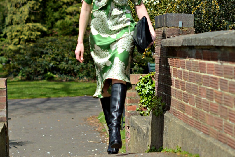 Lux Fix Nancy Mac green dress worn 2 ways wedding guest outfit|black boots|black clutch