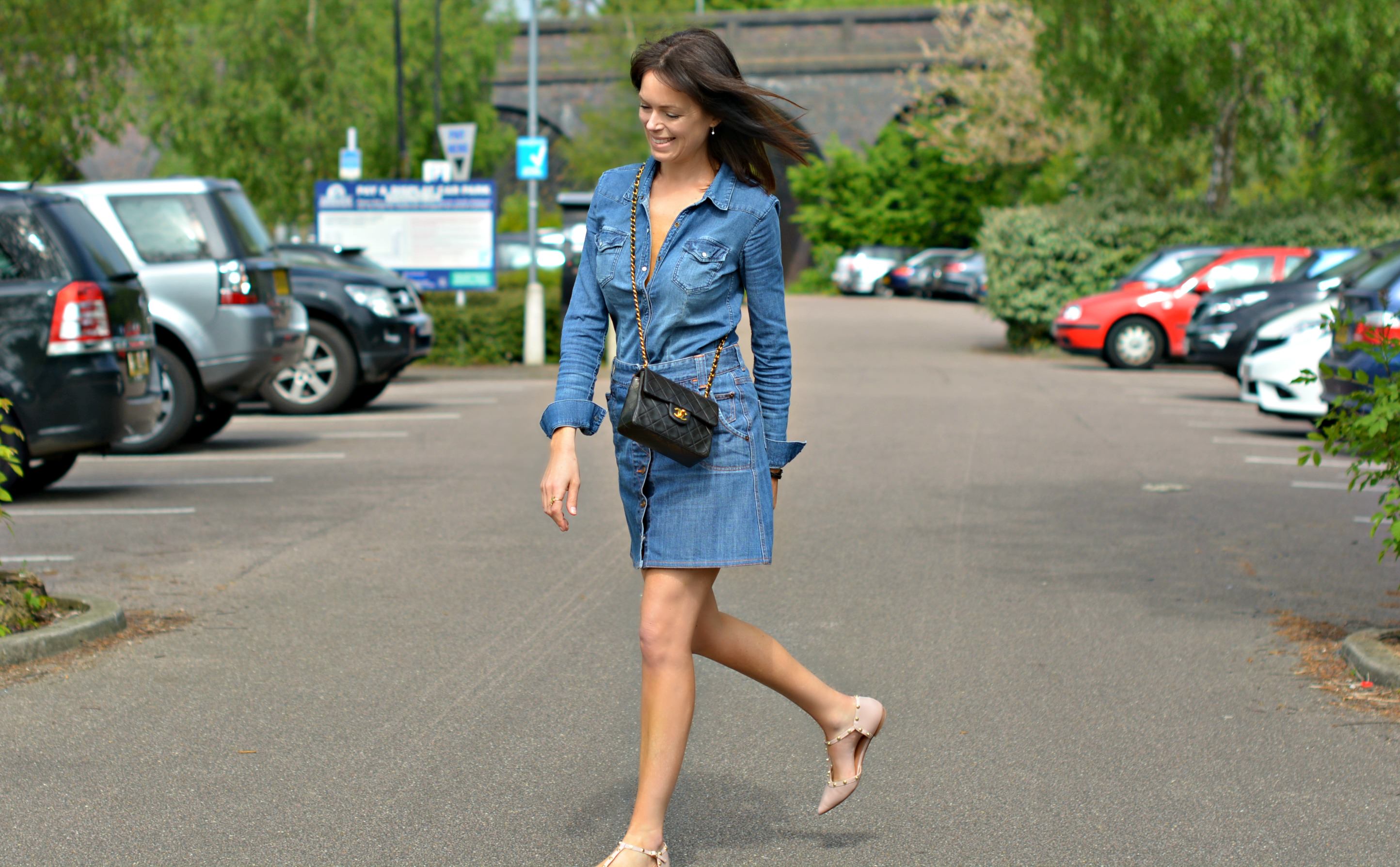 shion over 40 denim mini skirt denim shirt|Halogen t-bar flats