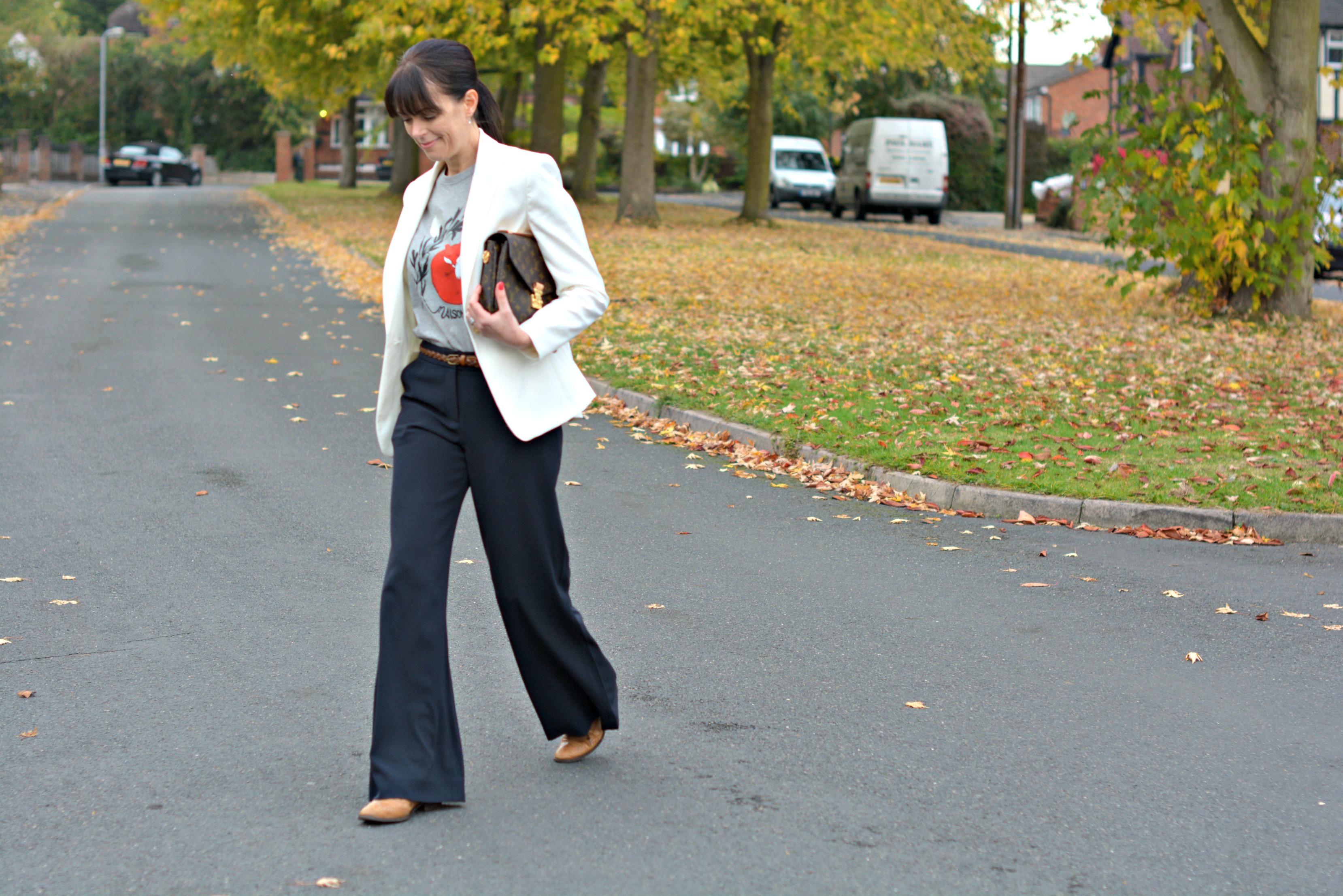 Doing Grown up Preppy - wide leg trousers t-shirt blazer and brogues