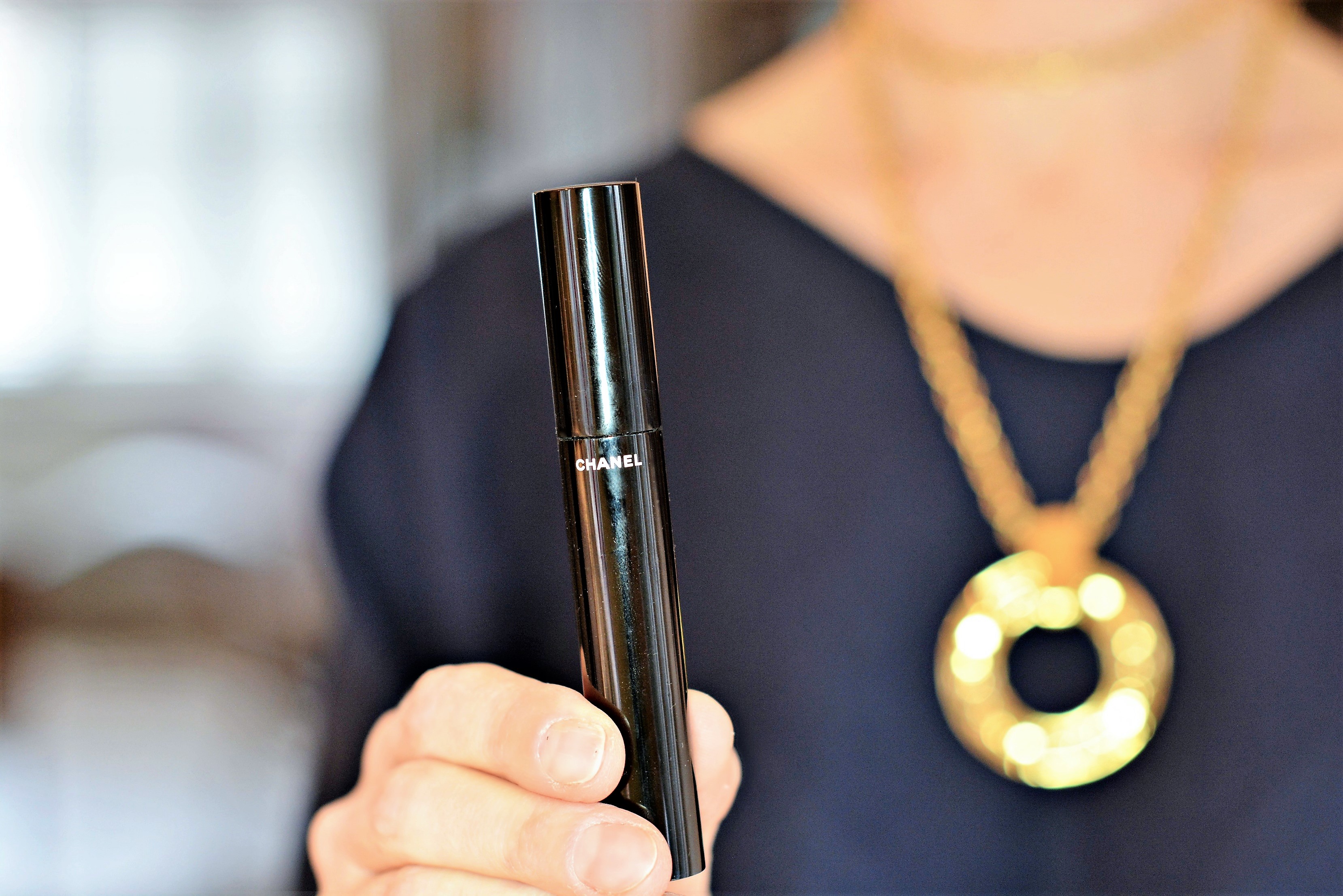 eyeliner post Chanel mascara