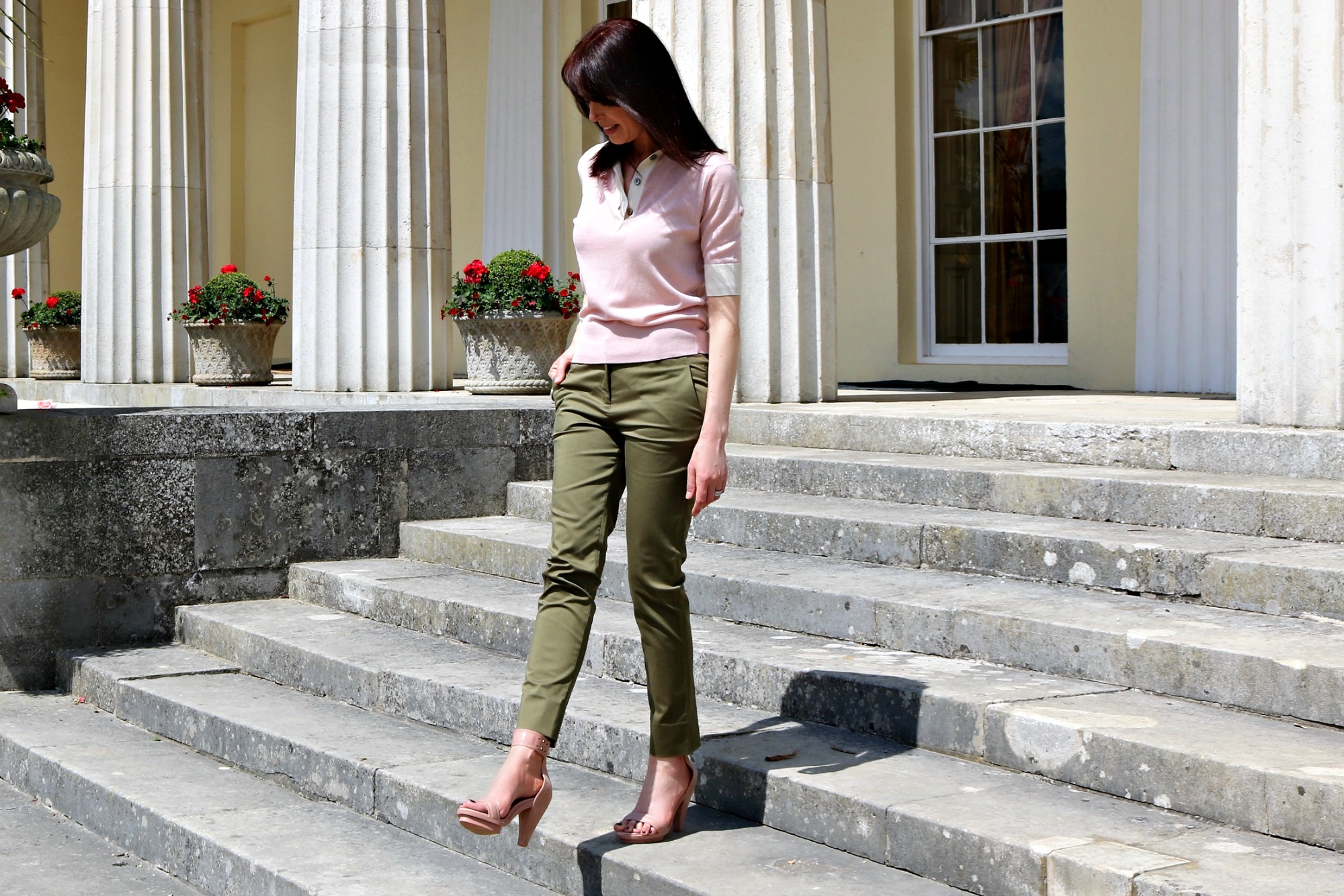 Winser-london-khaki-stretch-cottontwill-trouser-silk-blend-pink-polo-top-retrochicmama-preppy