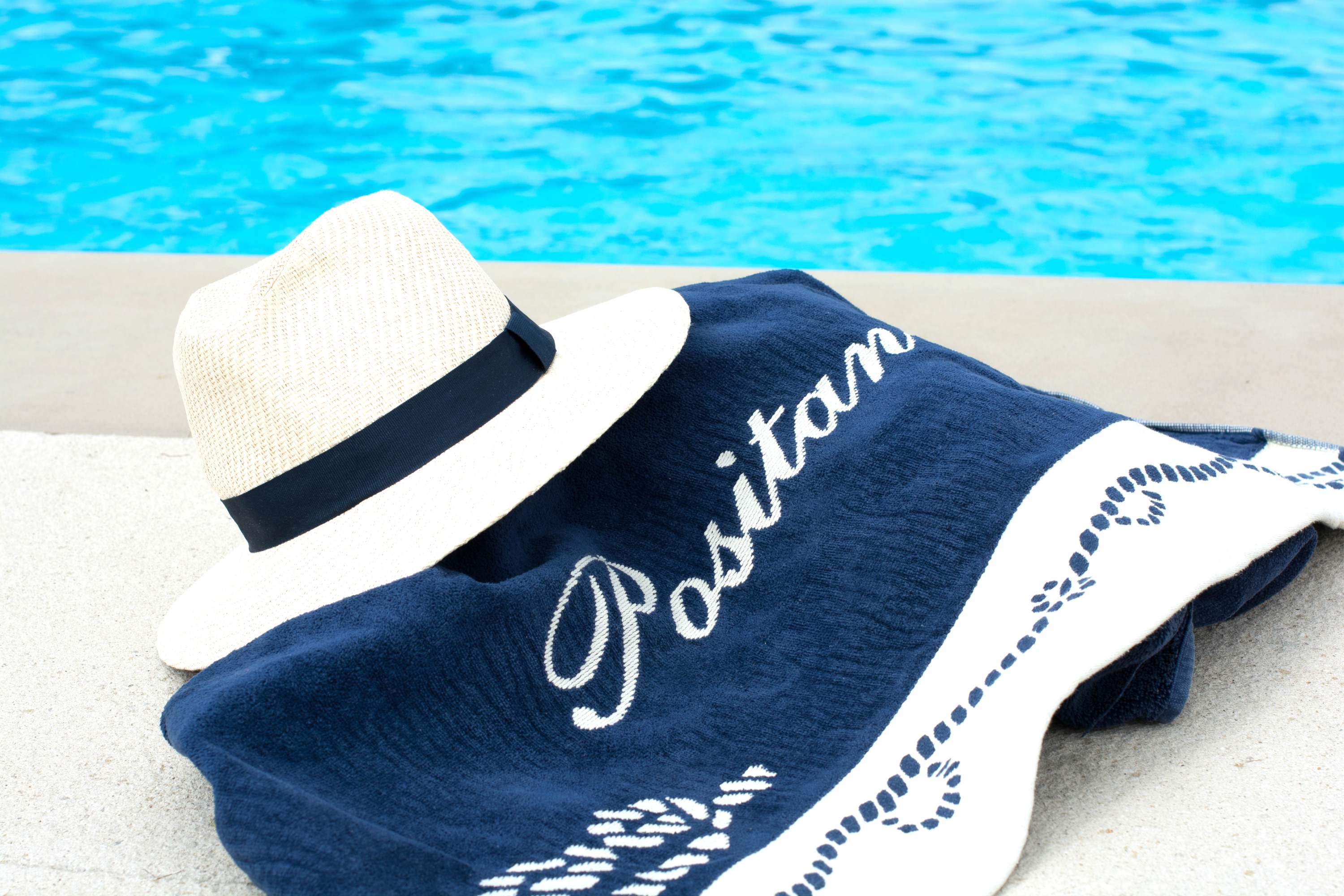 TRILBY-HAT-POOLSIDE-POSITANO-RETROCHICMAMA