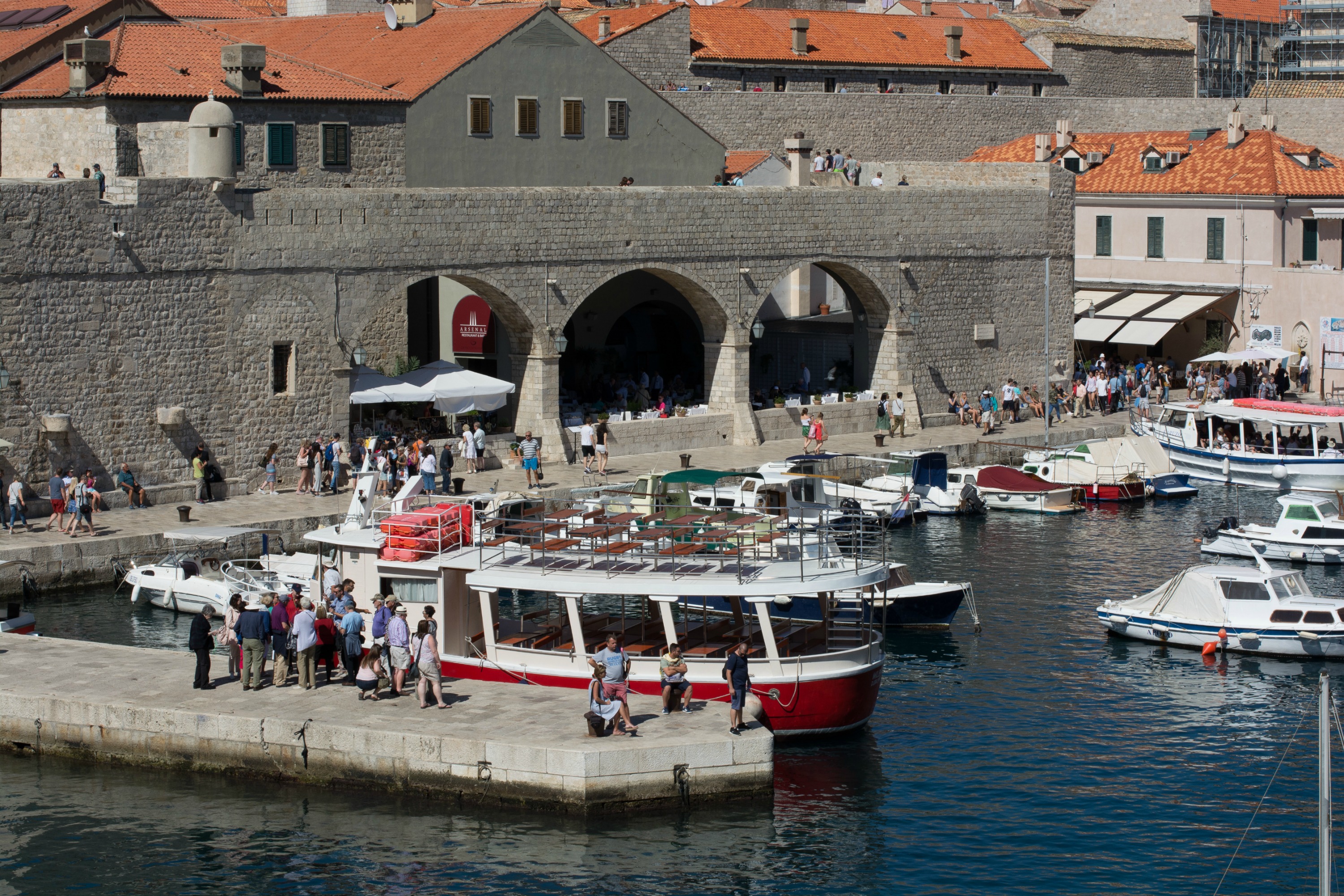 Dubrovnik city break marina restaurants