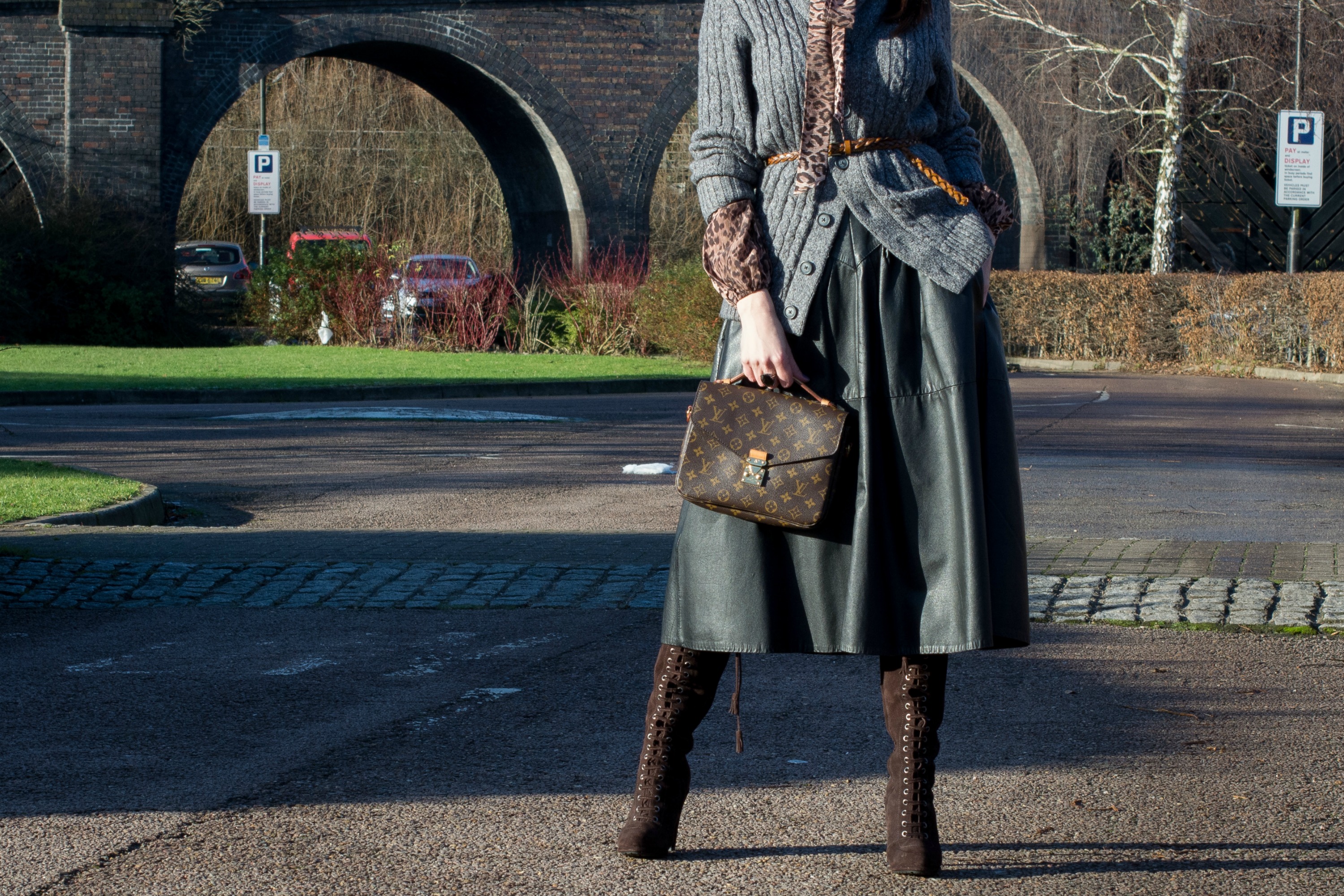 black-leather-full-circle-midi-skirt-louis-vuitton-metis