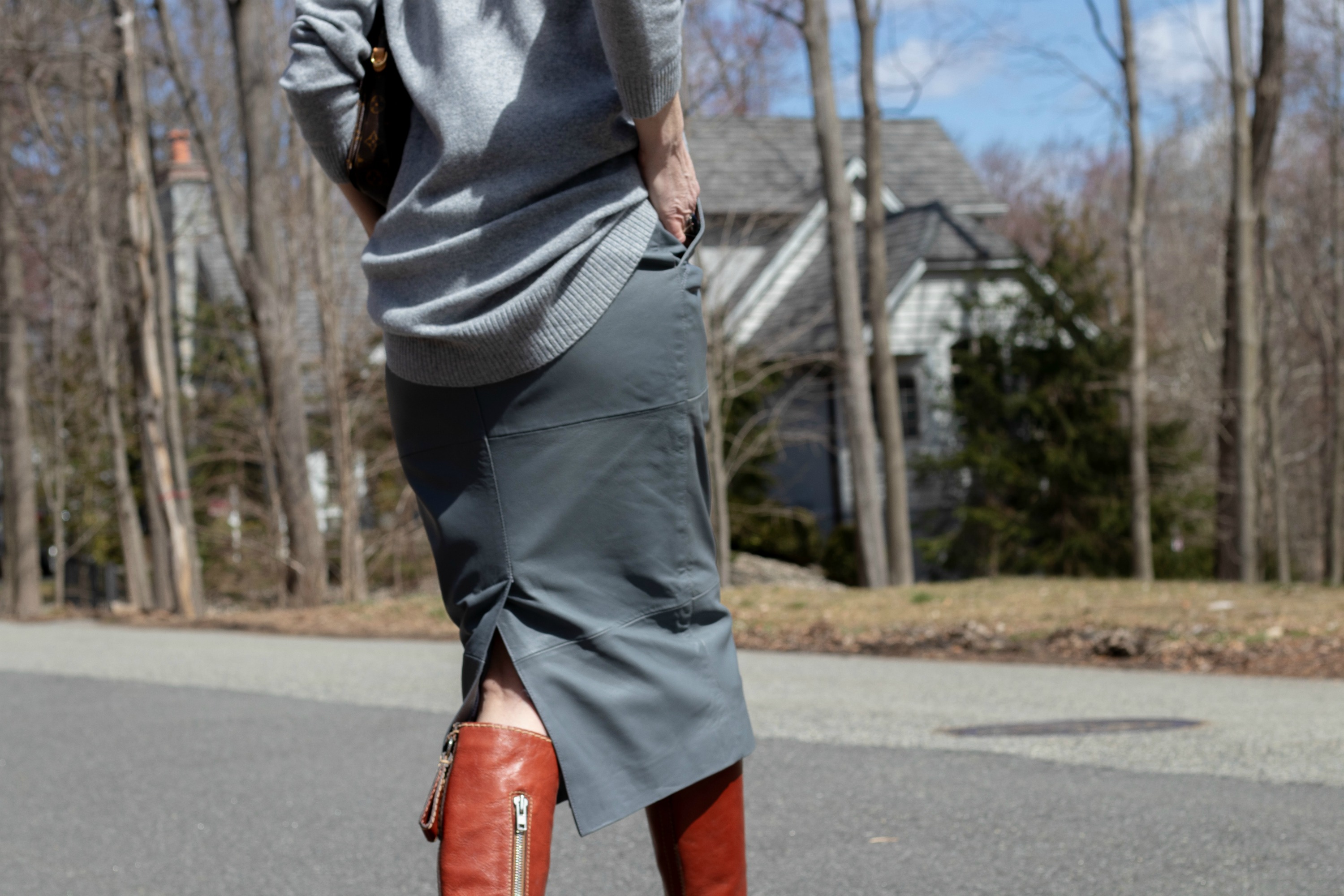 going-grey-cashmere-sweater-leather-skirt