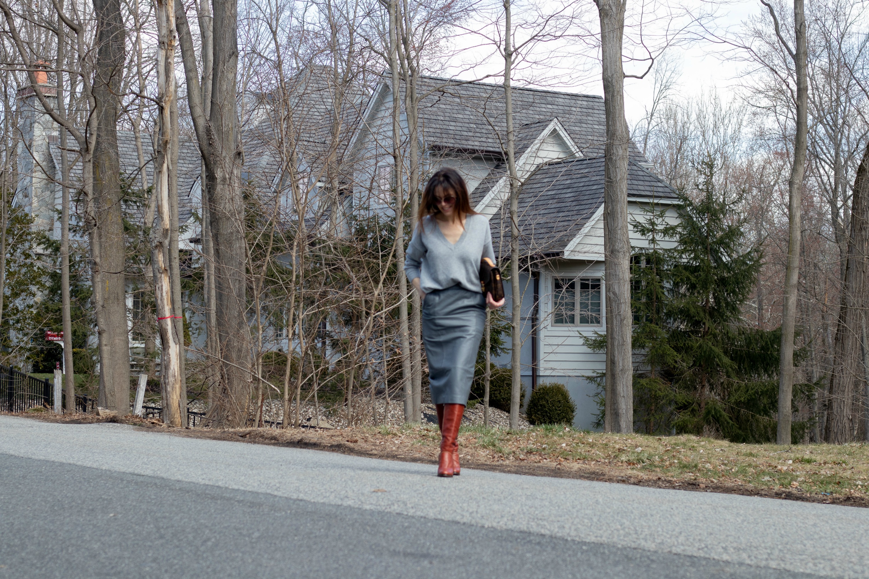 going-grey-cashmere-sweater-leather-skirt-tan-boots-chloe-bag-louis-vuitton-metis