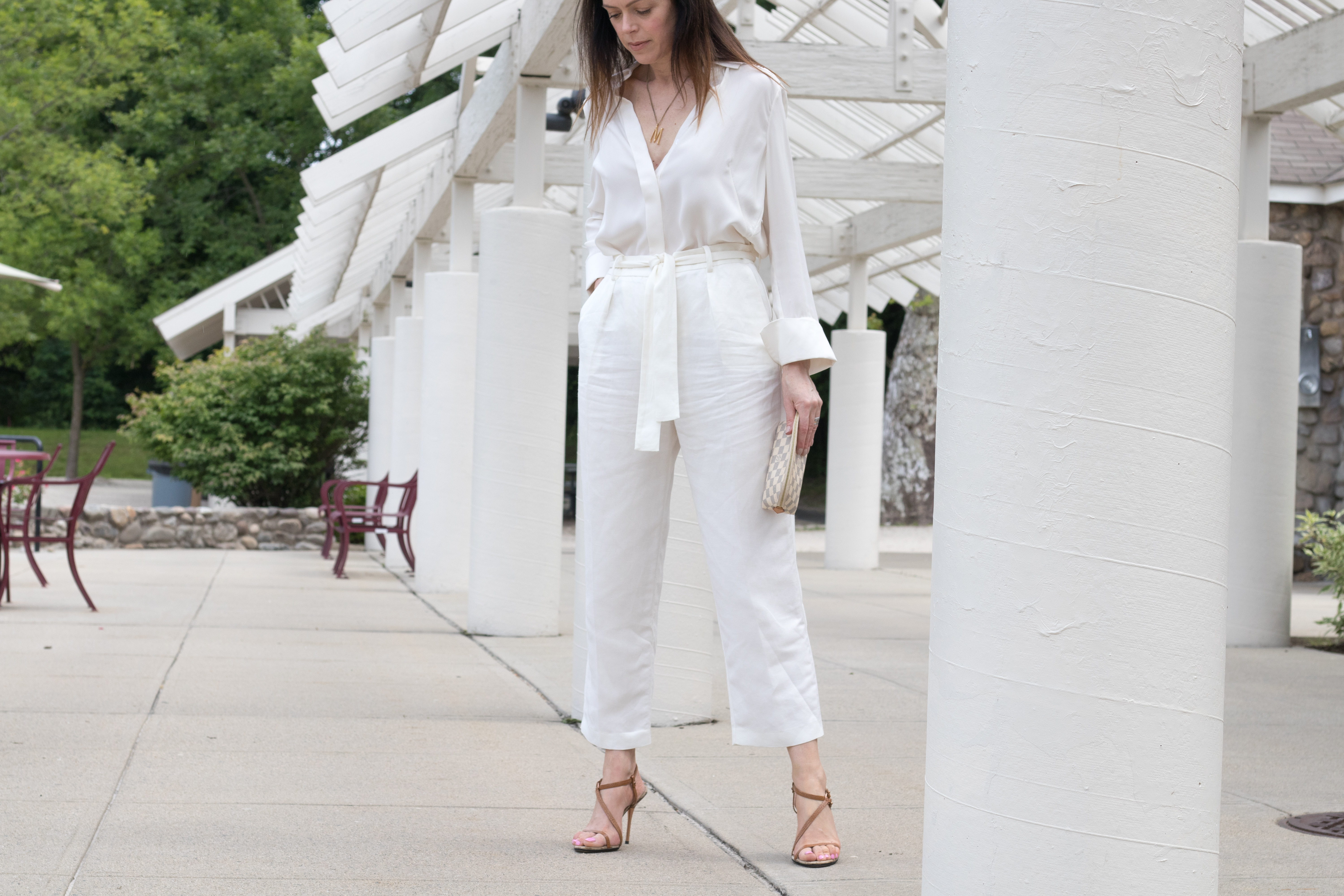 white-silk-blouse-with-white-linen-pants