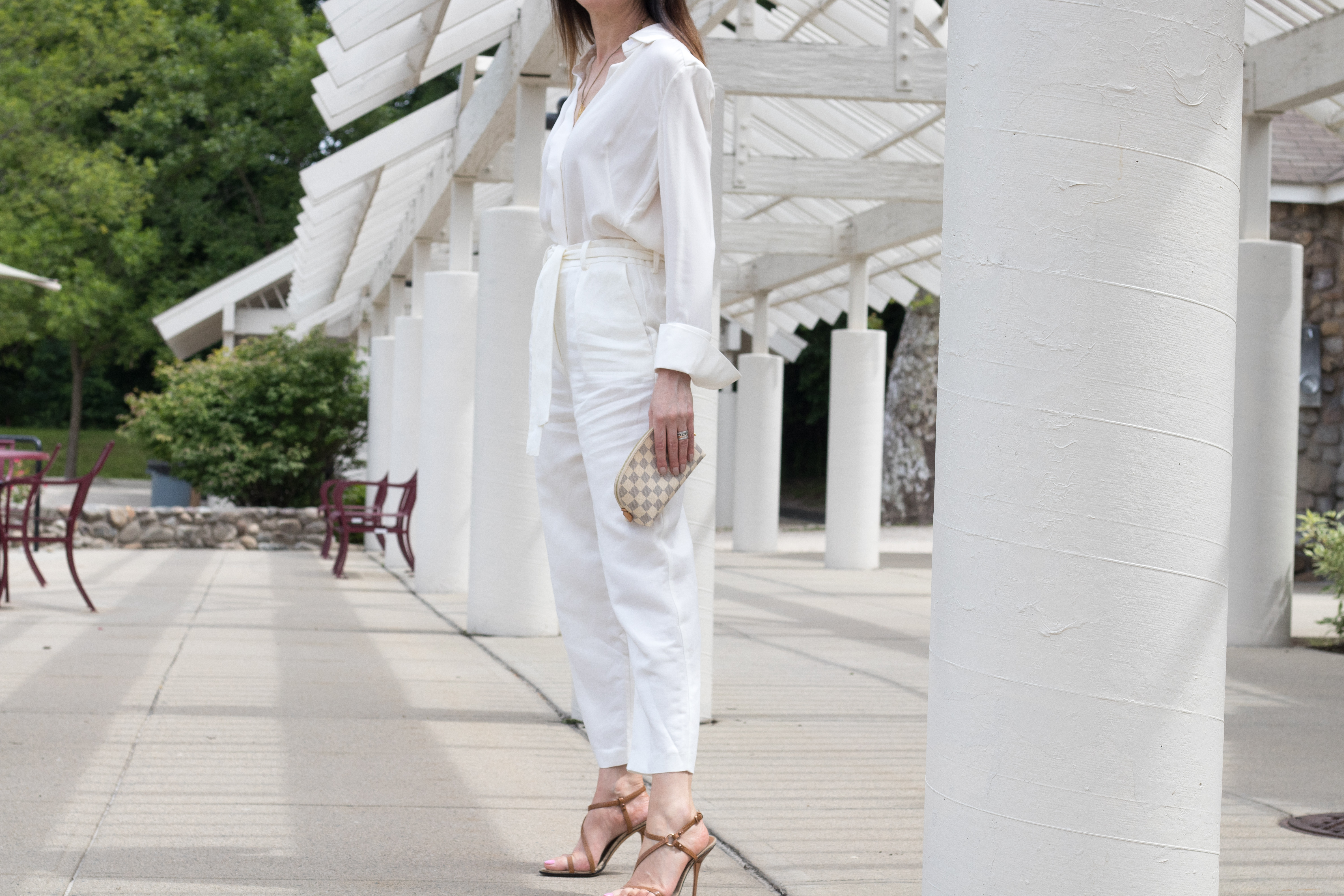 white-silk-blouse-with-white-linen-pants