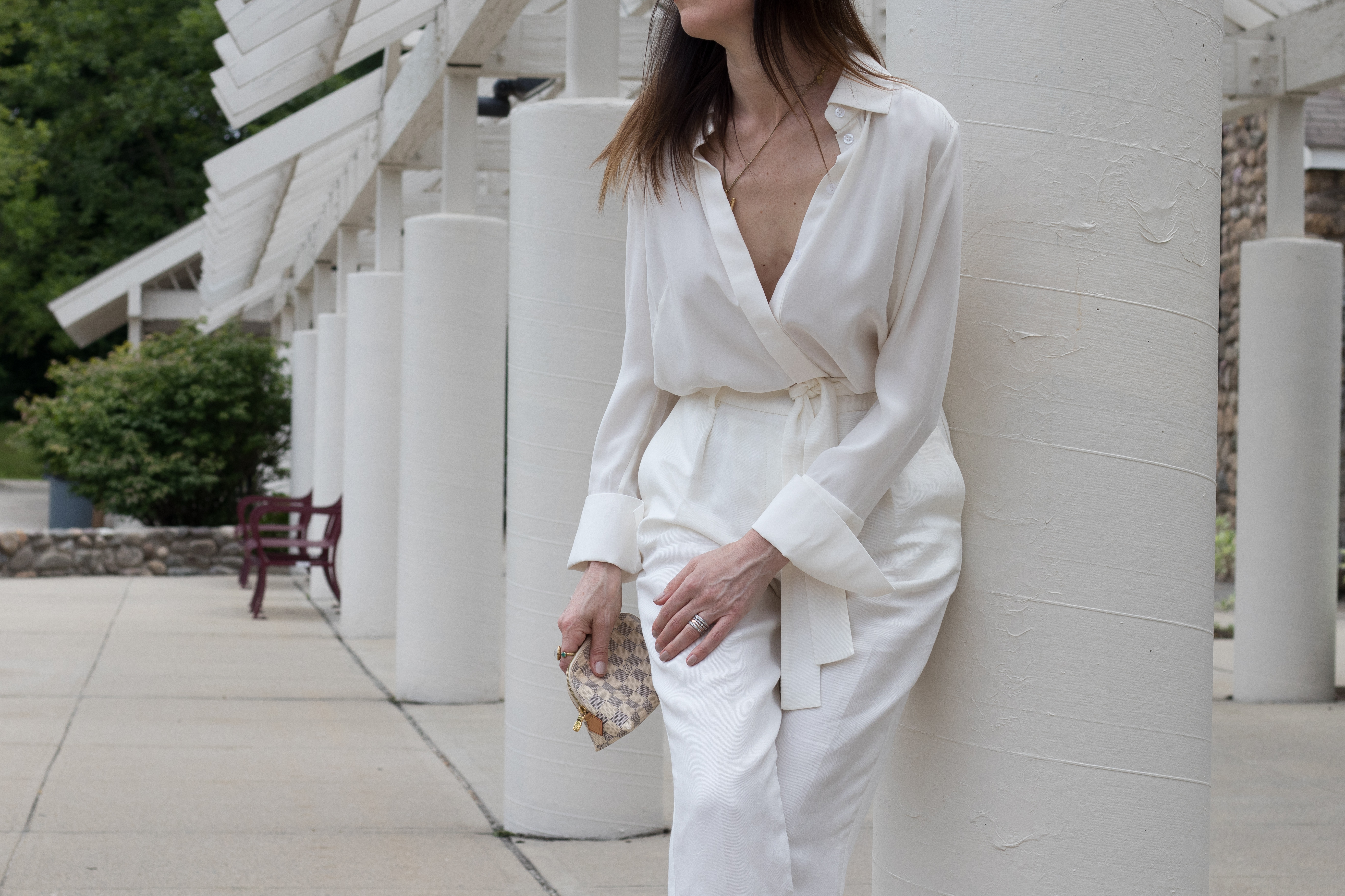 white-silk-blouse-with-white-linen-pants