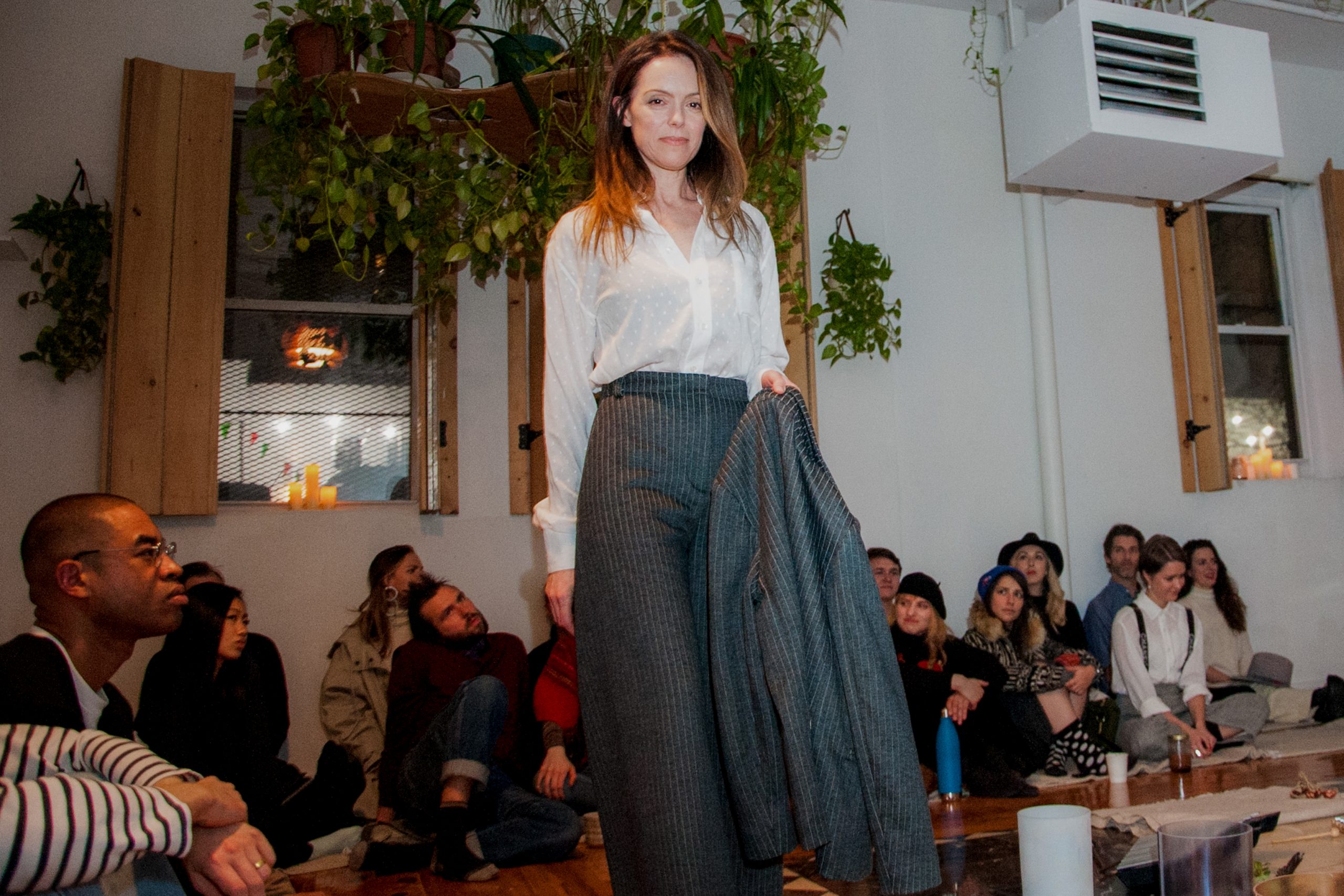 sustainable-fashion-label-Arielle-newyork-shirt-made-of-milk-recycled-wool-pants-and-blazer-grey-pinstriped-vegan-wool