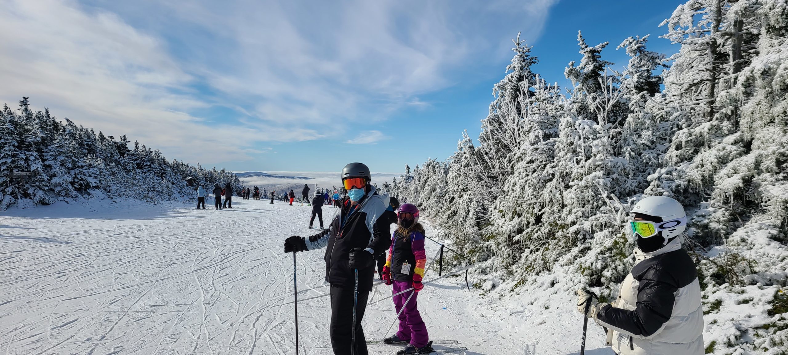 top-of-mount-stratton-vermont-skiing