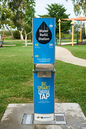 no-plastic-water-bottles-Water-station-close-up